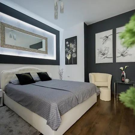The Bridge - Private Parking Apartment Osijek Exterior photo