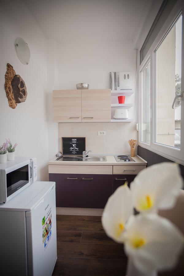 The Bridge - Private Parking Apartment *